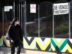 Crisis empresarial en Colombia 2025: menos empresas y miles de cierres