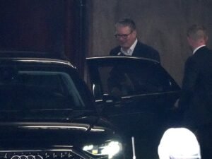 Starmer al borde de la dimisión tras rebelión de 70 diputados laboristas