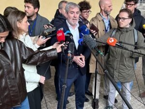 Clavijo acusa al Gobierno de ocultar positivos de hantavirus en el crucero
