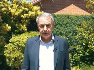 Zapatero, imputado en el caso Plus Ultra: registros y viaje frustrado