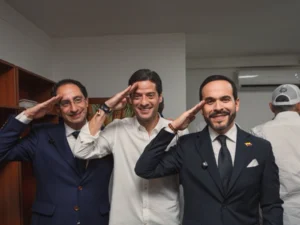 Campaña De la Espriella cuestiona al Consejo Gremial por cita con Cepeda