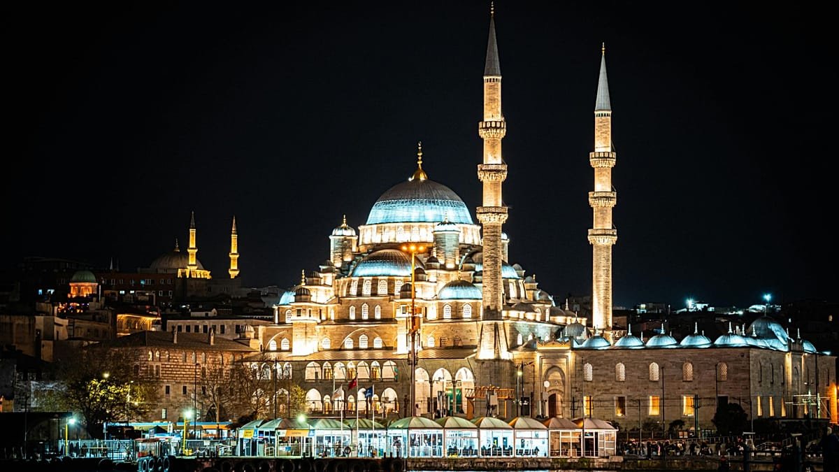 Estambul de noche: guía completa para vivir la ciudad al máximo