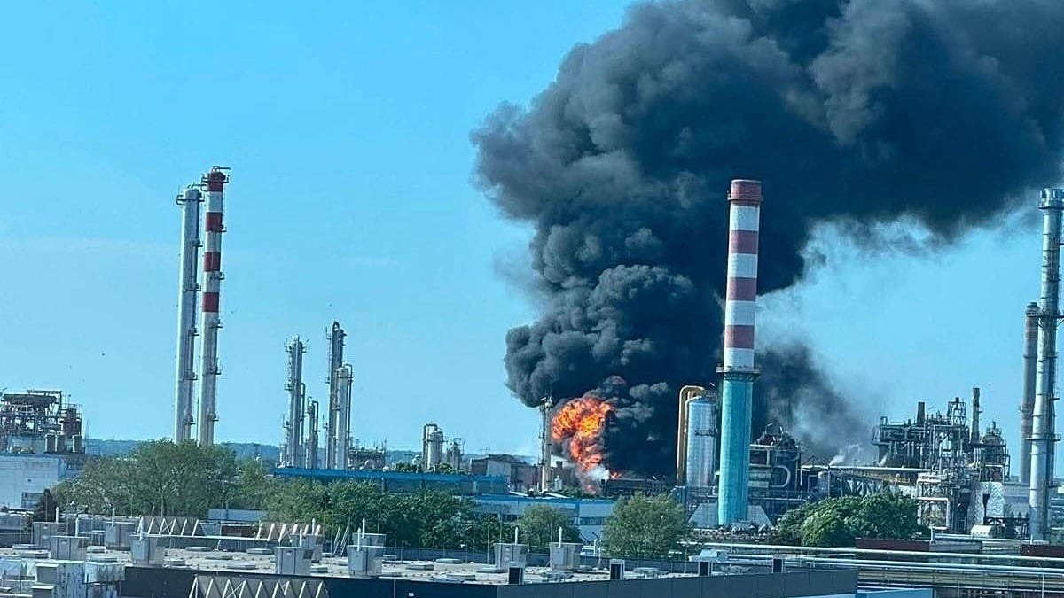 Explosión en planta química de MOL en Hungría deja un muerto y heridos