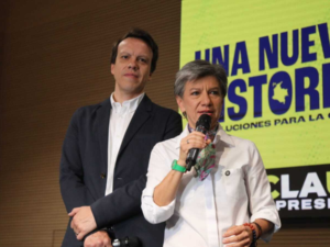 Leonardo Huerta denuncia desigualdad en campaña de Claudia López