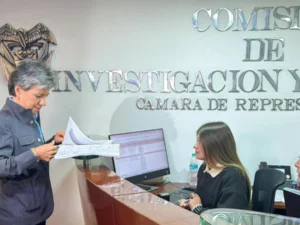 Claudia López denuncia a Petro por participación política ilegal