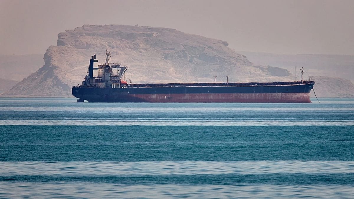 Irán crea autoridad para cobrar a buques en el estrecho de Ormuz