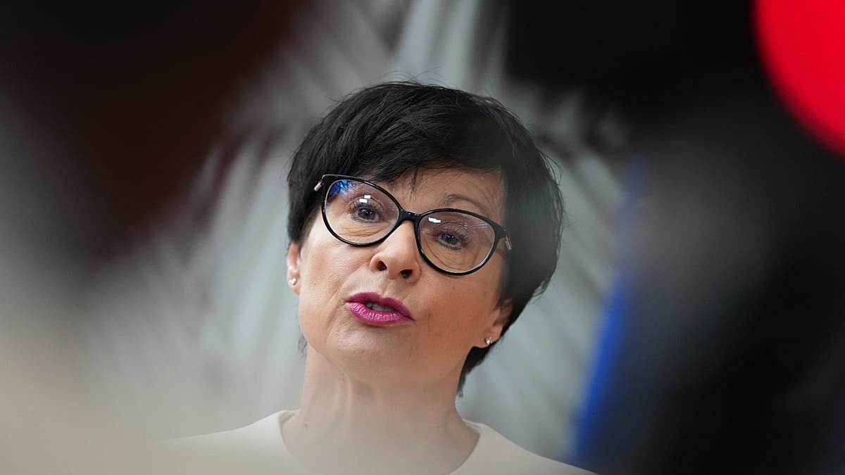 Bruselas fija julio como límite para negociaciones de adhesión de Ucrania
