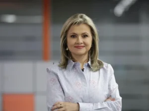 Edna Bonilla: Colombia puede escapar de los extremos en 2026
