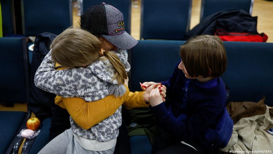 Niños ucranianos deportados: la estrategia sistemática de Rusia