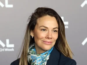 Tres condiciones del liderazgo en la era de la IA según ex directiva Tesla