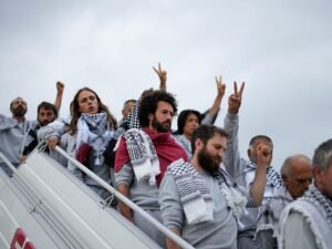 Flotilla de Gaza: 422 activistas deportados denuncian torturas en Israel
