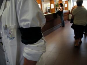 Portugal investiga robo de credenciales médicas y acceso ilegal a datos de salud