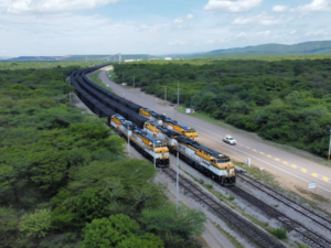 Bloqueo de una semana paraliza línea férrea de Cerrejón en La Guajira