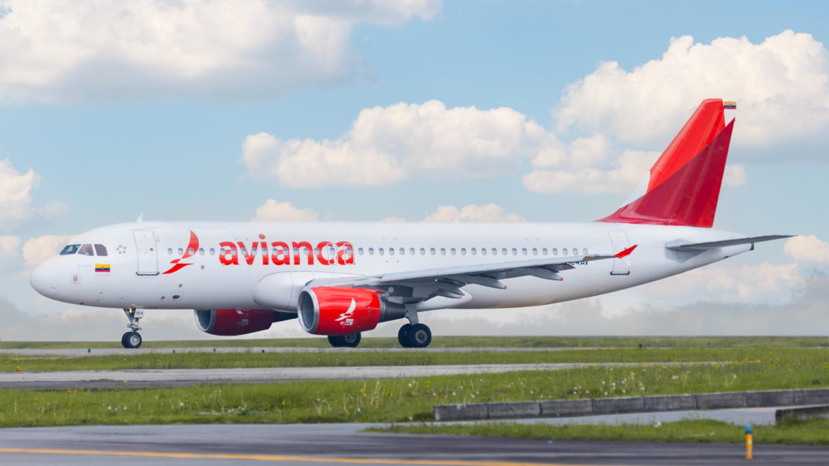 Avianca denuncia falsificación de cobros por combustible en tiquetes