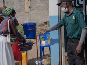 La OMS declara emergencia global por el brote de ébola en el Congo