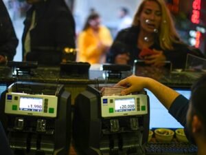 El turco que amaneció multimillonario por un error de software bancario