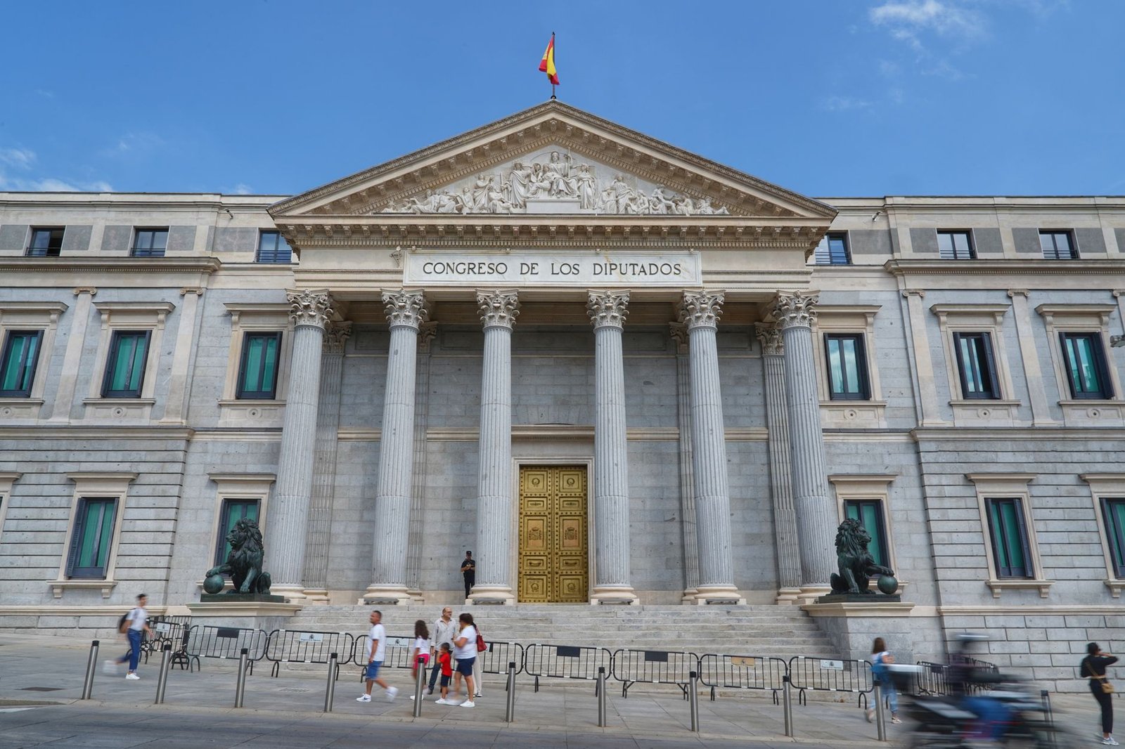 Congreso colombiano cierra cuatrienio con deudas y campaña de por medio