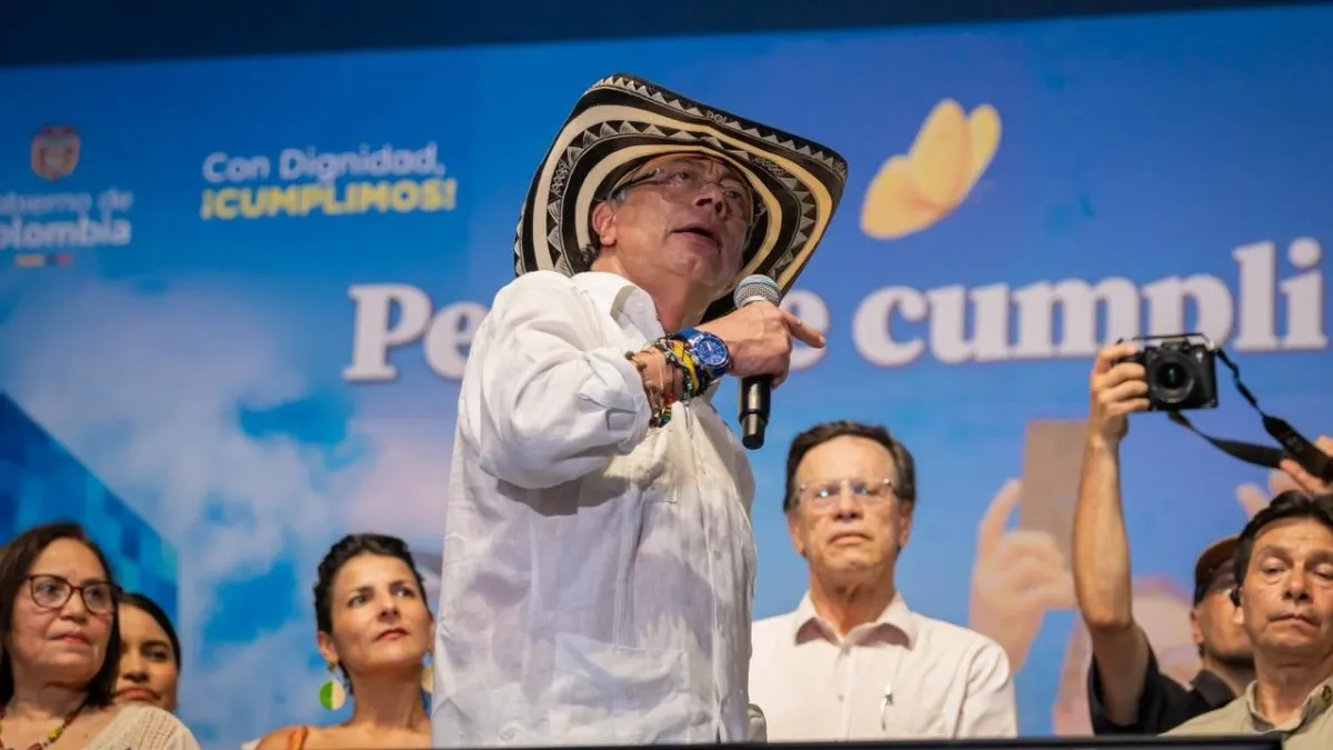 Petro abandona la Constituyente tras resultados de primera vuelta