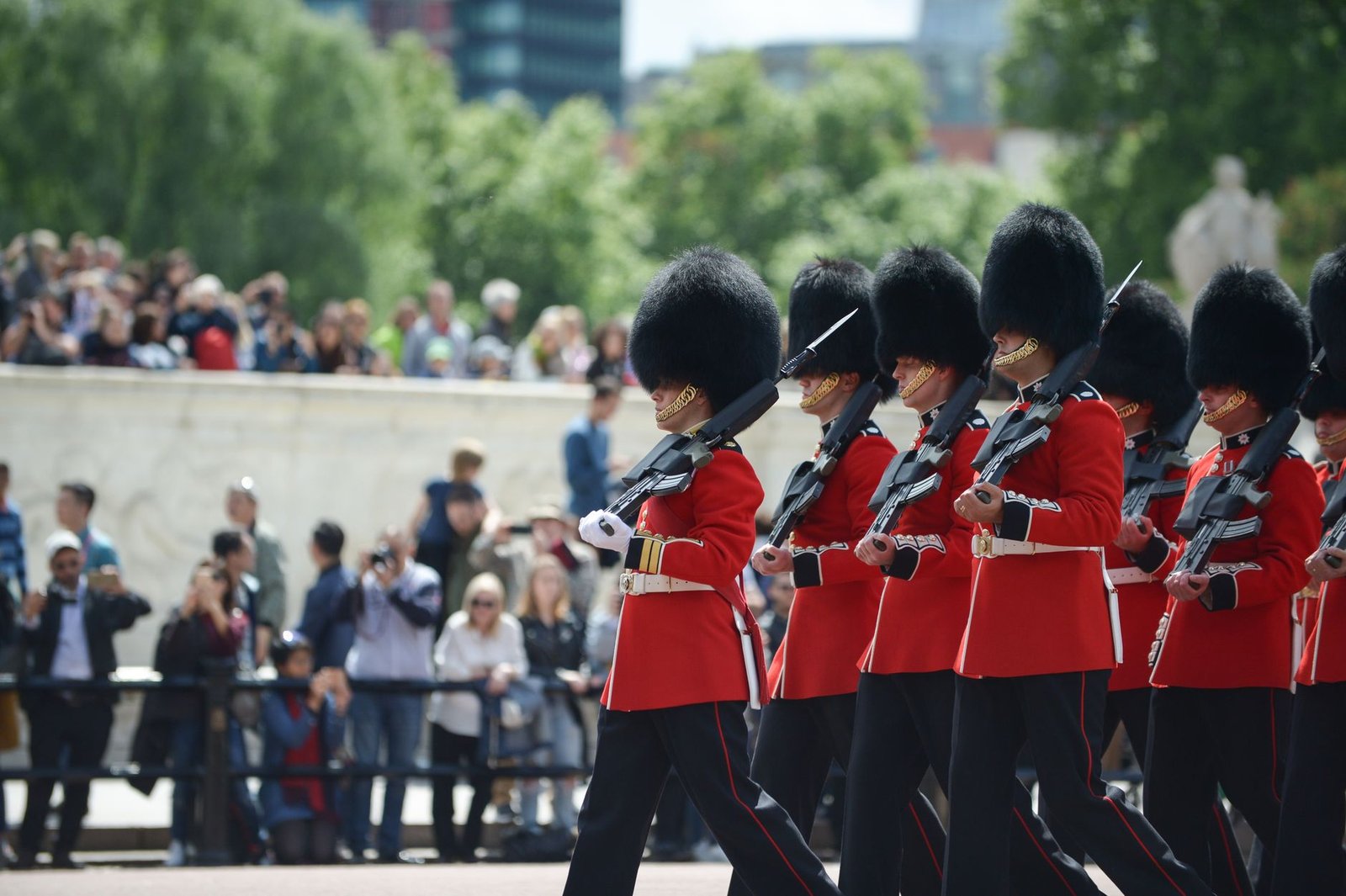 Trooping the Colour 2025: pompa real y protestas en Londres