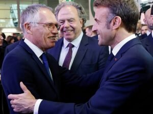 Stellantis invierte 1.000M€ en Francia para relanzar coches eléctricos
