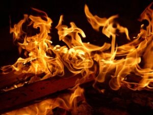 Incendio en resort de RD deja una muerta y 1.700 turistas evacuados