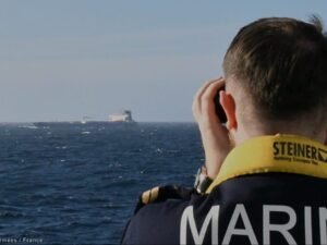 Francia captura cuarto petrolero de la flota fantasma rusa en Bretaña