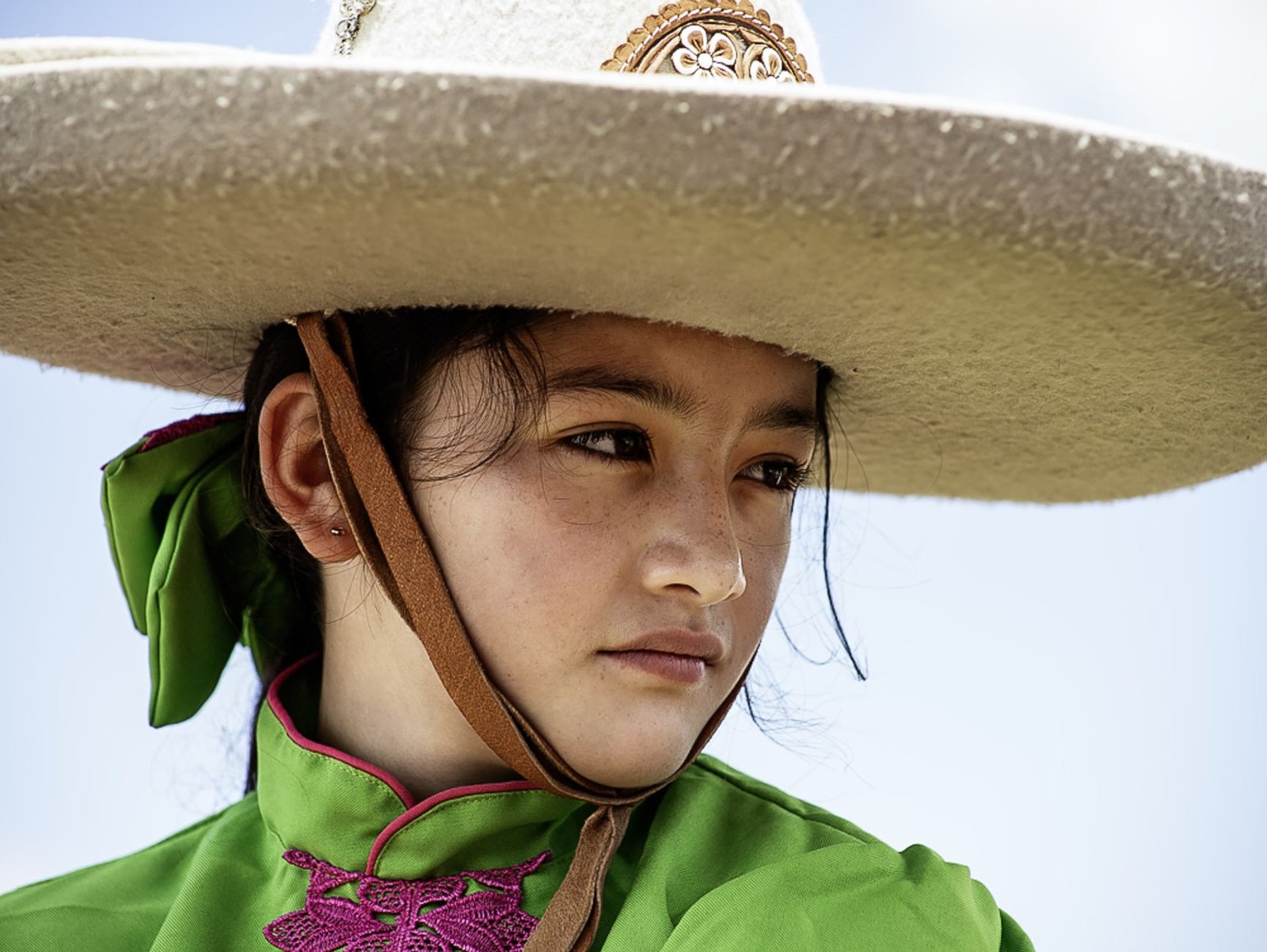 Los sombreros más extravagantes de las carreras de Royal Ascot, un evento típicamente británico | CNN