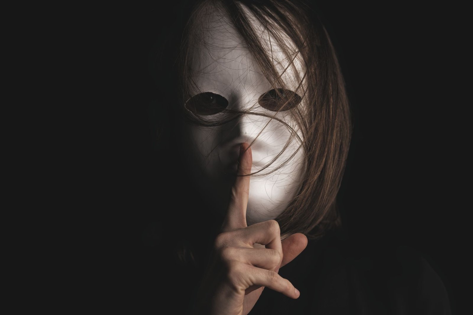 ¿Qué secretos ocultos podría revelar el futuro del país?