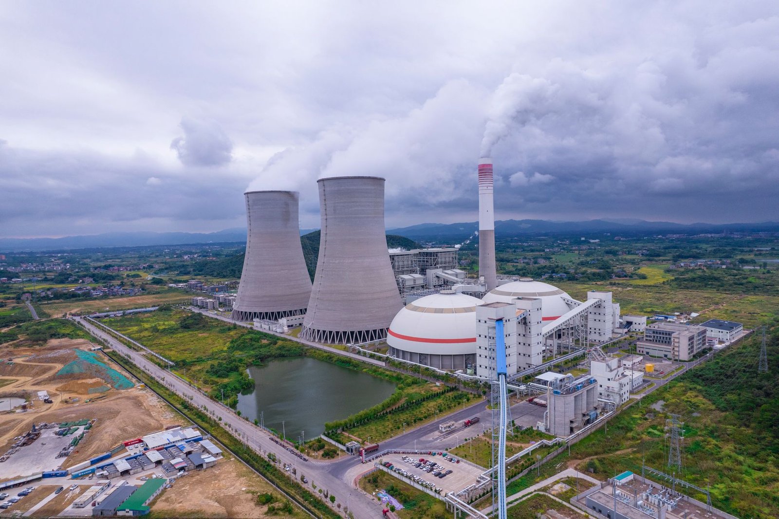 China desarrolla una batería nuclear autosuficiente de carbono-14 que puede generar electricidad por miles de años