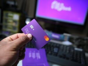 Nubank reorganiza su liderazgo en América Latina, nombra a Livia Chane