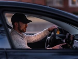 Tesla dispara ventas 25% y recupera terreno en Europa