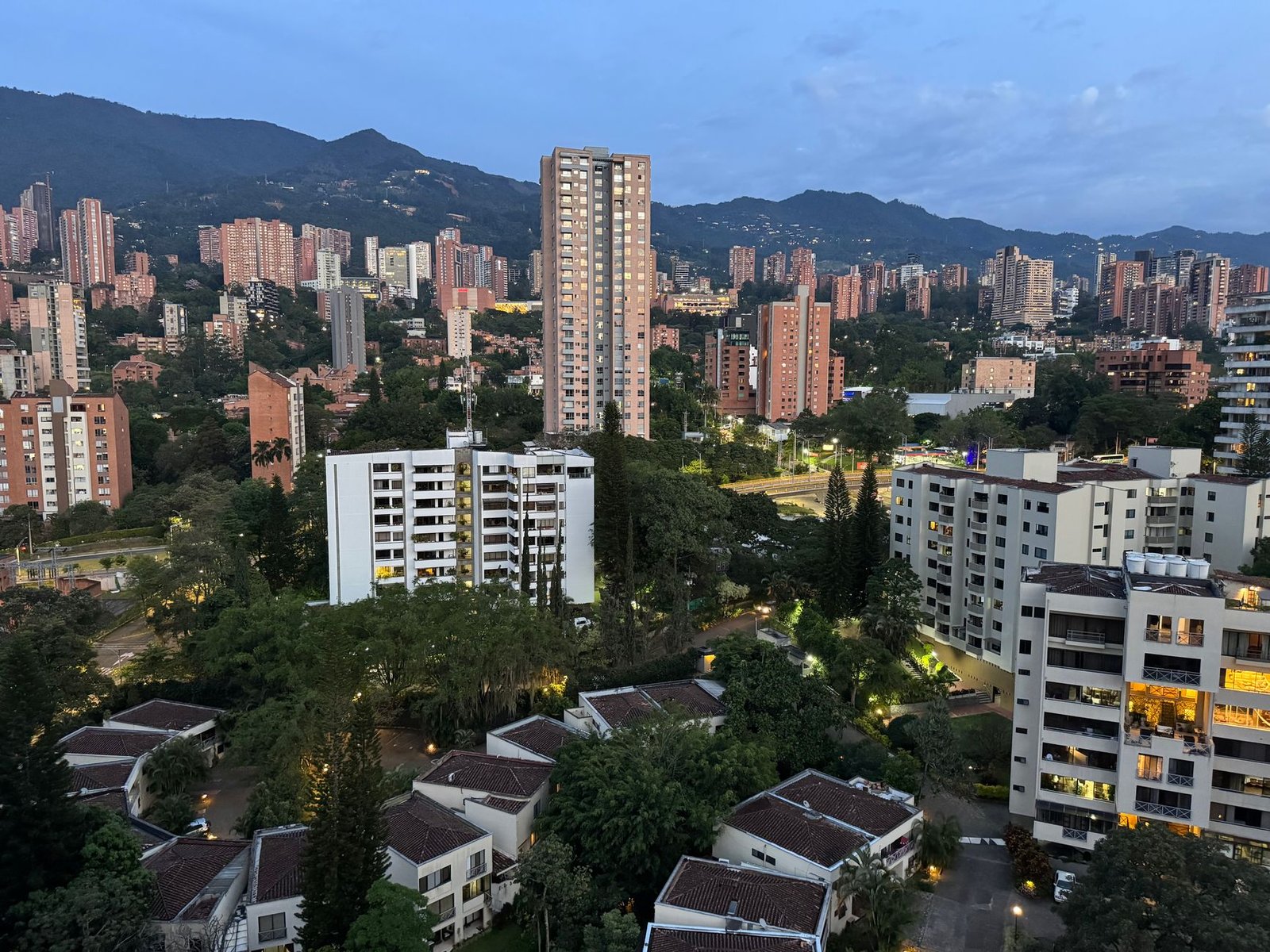 Pico y placa Medellín miércoles 8 de julio: vehículos restringidos