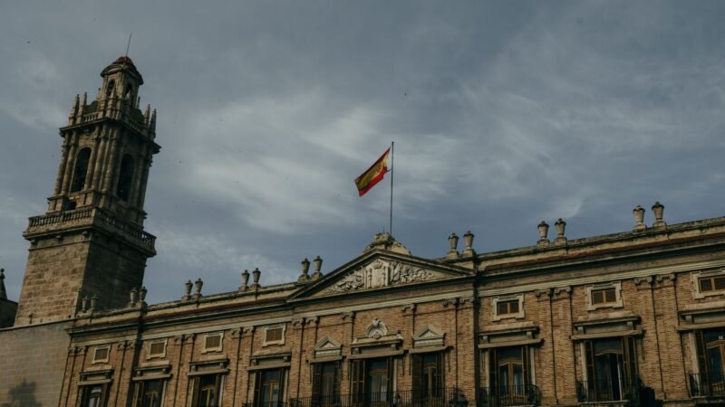 Arbitraje España-Bélgica: mano de Ngoy no es penalti según Burrull