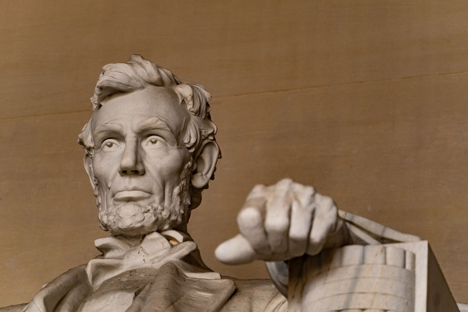 Lincoln Memorial: Trump vacía estanque por fallas en reforma de 14 millones