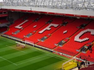 En Liverpool ya conocen la ‘mili’ de Iraola: «No es agradable, pero…