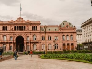 Zelenski anuncia remodelación del Gobierno ucraniano con nuevo primer ministro