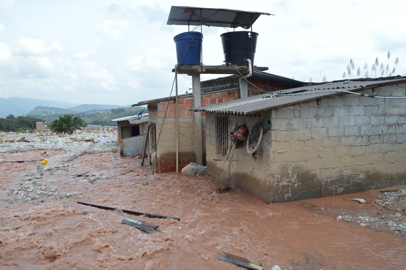¿Qué ocurre cuando los terremotos y las inundaciones llegan con anticipación?