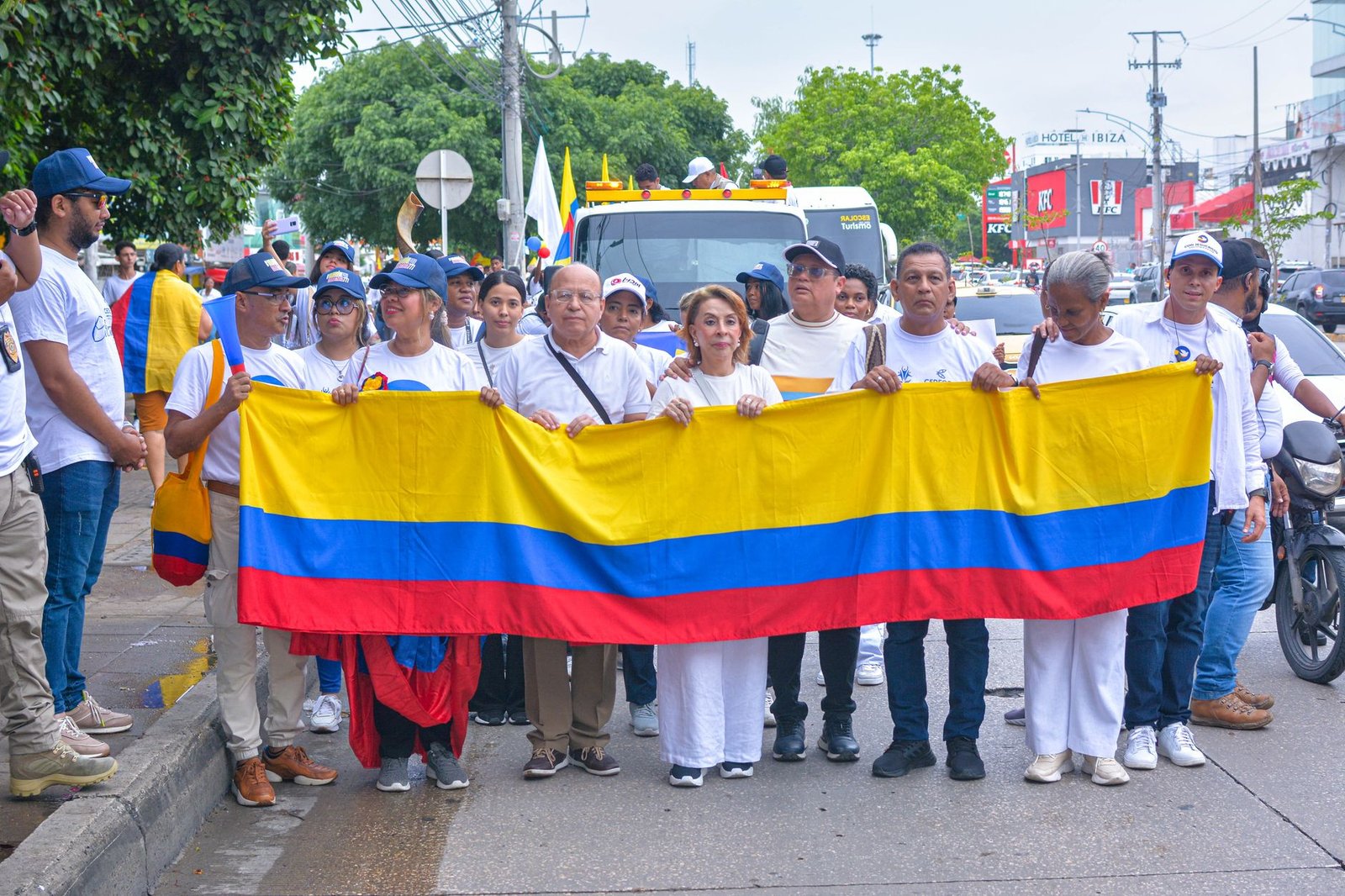 Colombianos lideran regularización masiva de migrantes en España