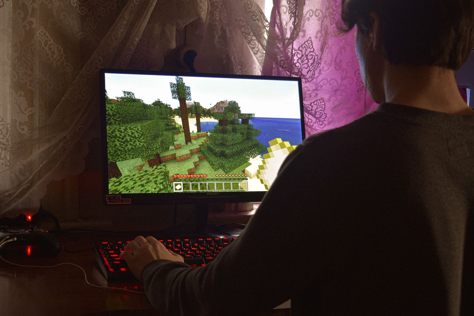 La razon por la que el famoso creador de Minecraft paga un millón de euros en royalties
