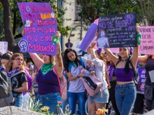 Nuevo caso de feminicidio en Medellín: mujer fue asesinada con arma co