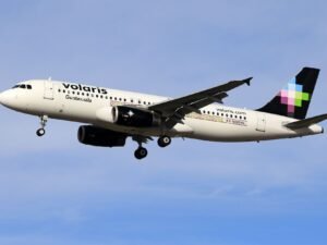 Volaris llevará Starlink a todos sus aviones para resolver uno de los