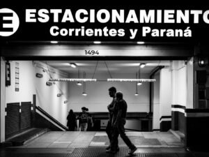 Hacerse pasar por otra persona en internet podría costarte hasta ocho