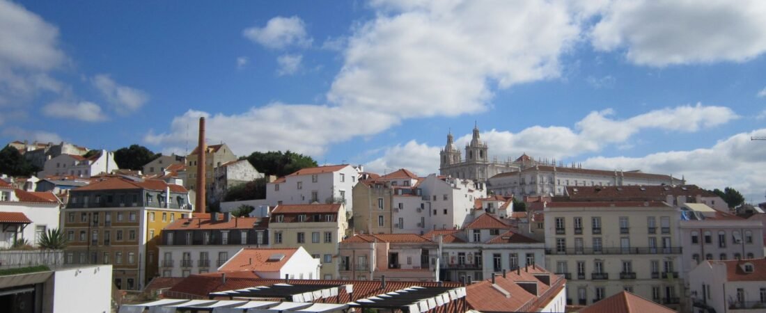 Del cielo a la terraza, un portugués crea una plataforma que monitoriza aviones sobre Lisboa