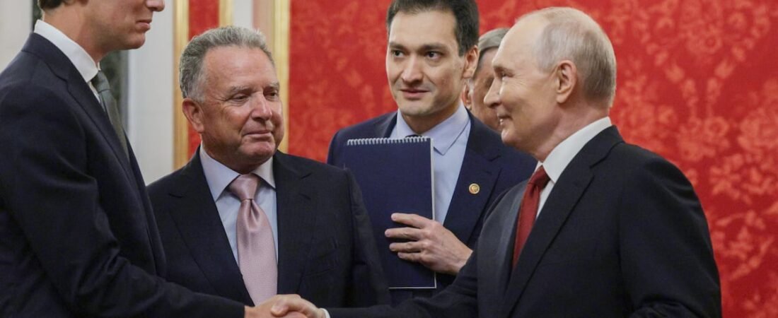 Putin y Zelenski ordenan detener los ataques hasta el lunes por la…