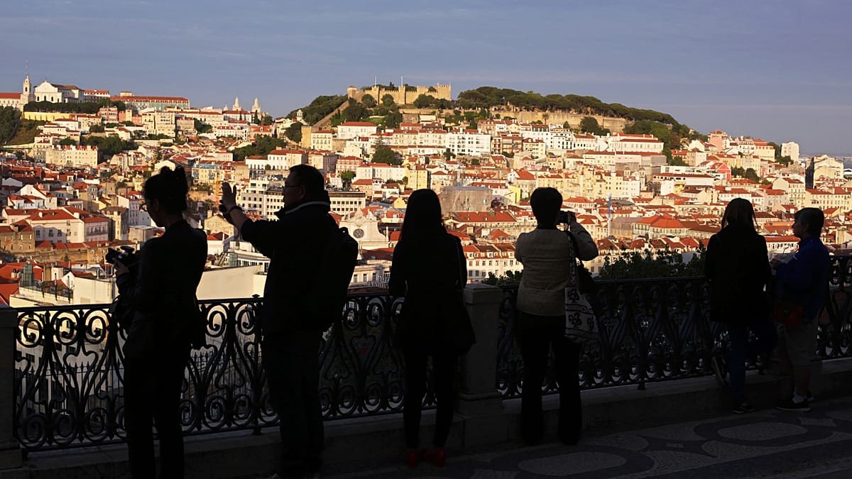 Fitch eleva calificación de deuda de Portugal a A+ con visión estable