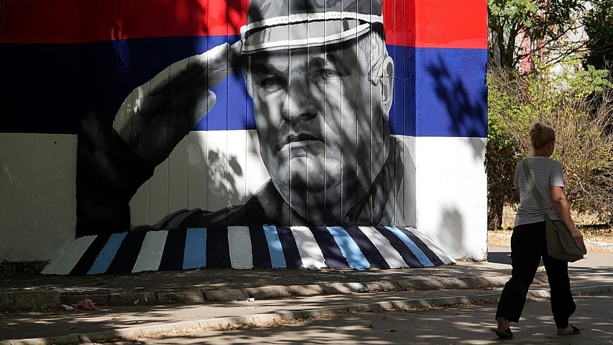 UE condiciona ingreso de Serbia a la gestión del funeral de Mladić