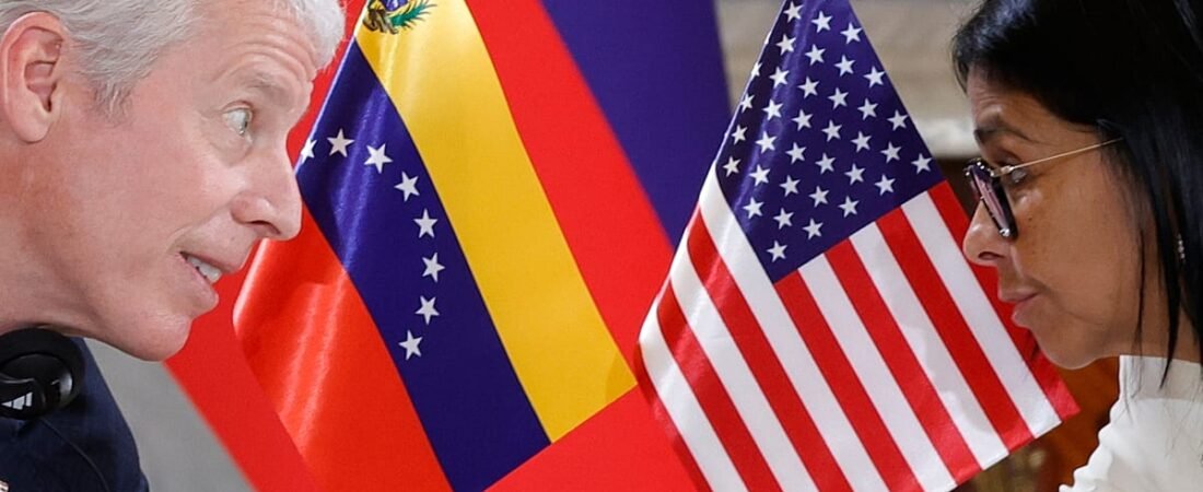 Venezuela niega haber cedido a EE.UU. el control de su petróleo