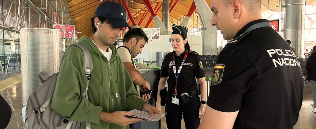 España amplía 15 días más los controles fronterizos a Italia