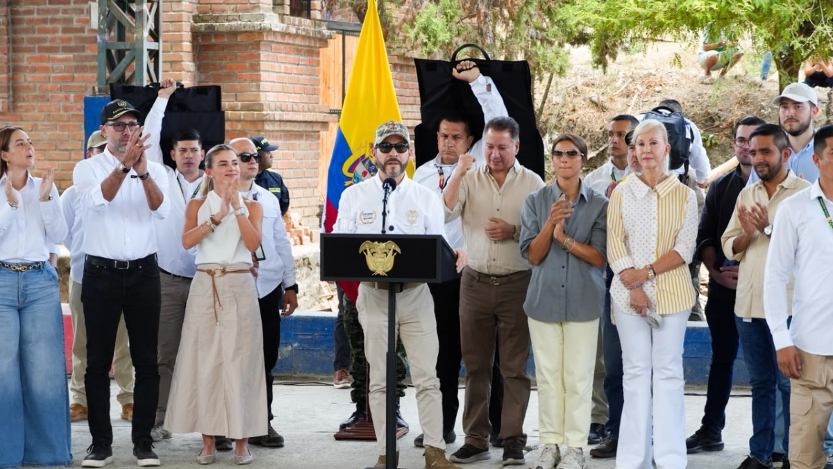 Gobierno entrega primera vivienda a familia damnificada por terremoto…