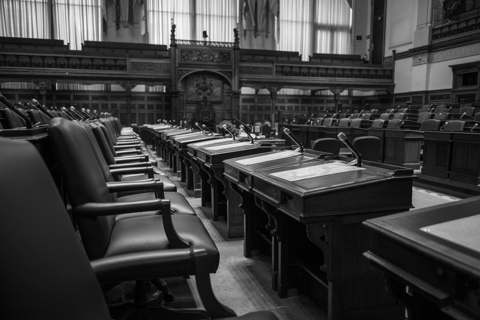 Congreso cuestiona ausencia de ministros en debate del presupuesto…